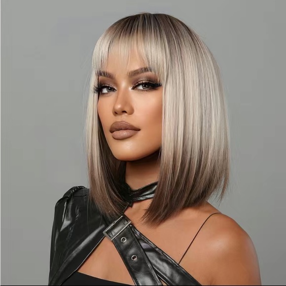 - - Human hair blend gray blonde to brown ombre Bob straight wig.